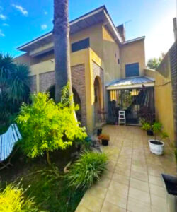 Walter Poyo Propiedades Hermoso chalet en venta